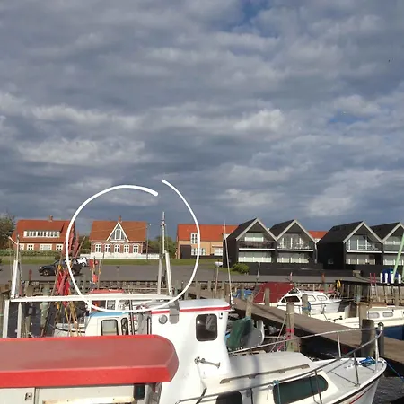 Feriehus With Sea And Harbor View