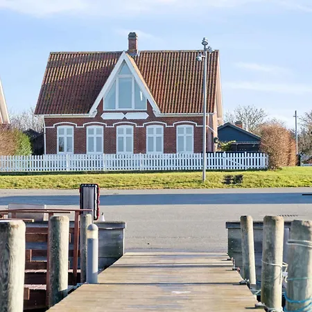 Feriehus With Sea And Harbor View